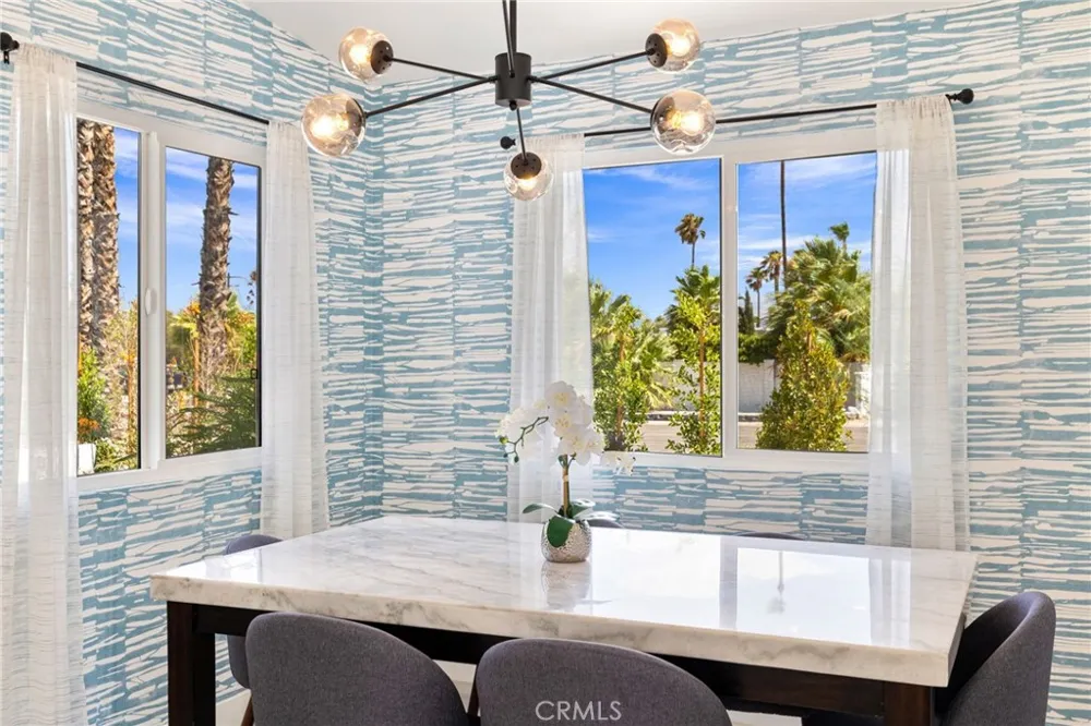 3030 E Vincentia Palm Springs, CA 92262
