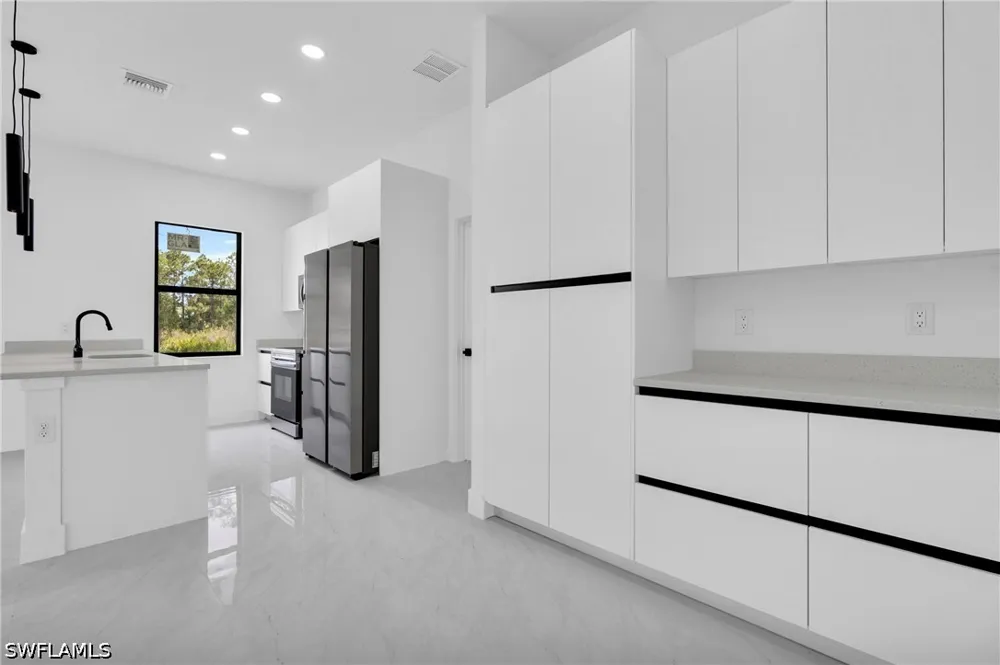 Colyer Street E Lehigh Acres, FL 33974
