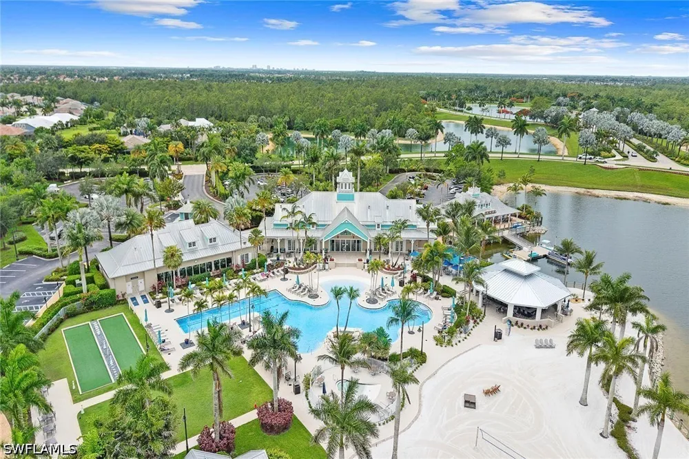 Stern Way Naples, FL 34114