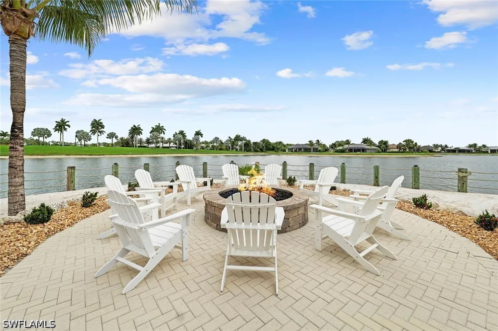 Stern Way Naples, FL 34114