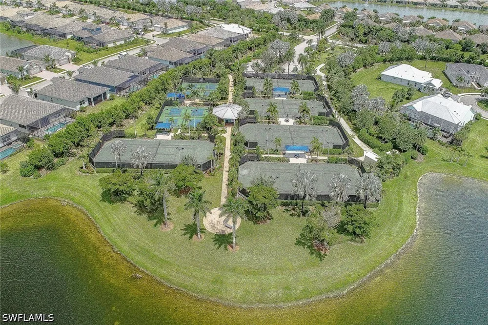 Stern Way Naples, FL 34114