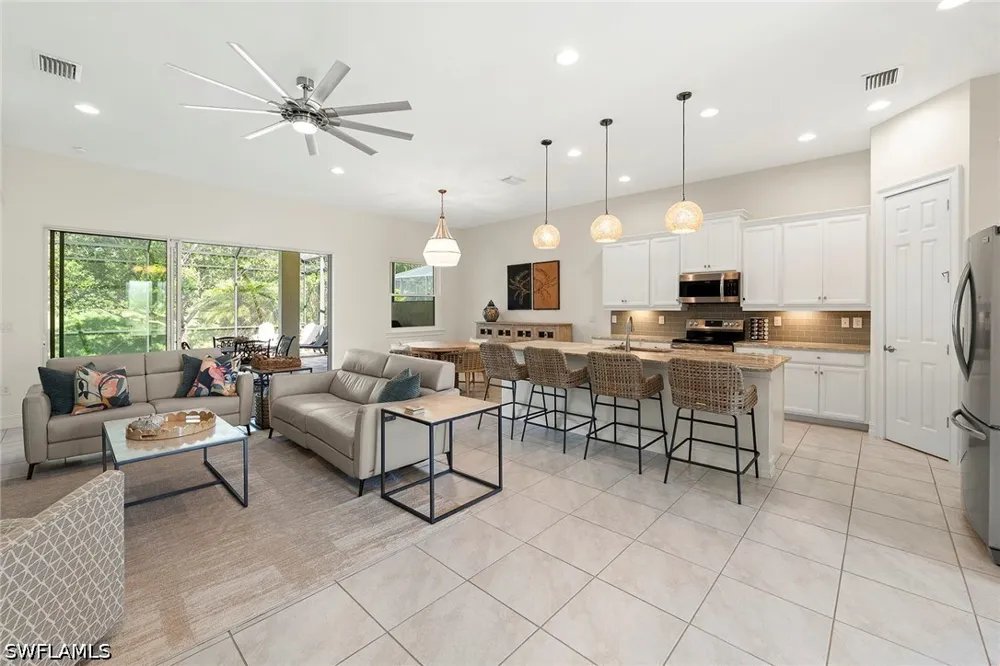 Stern Way Naples, FL 34114