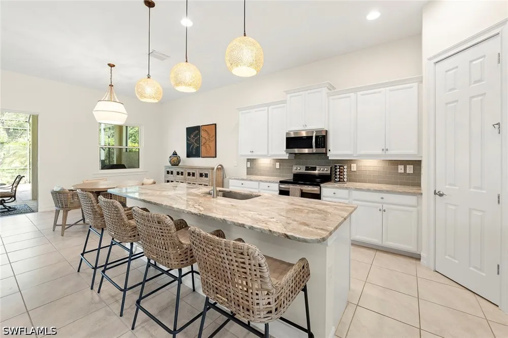 Stern Way Naples, FL 34114