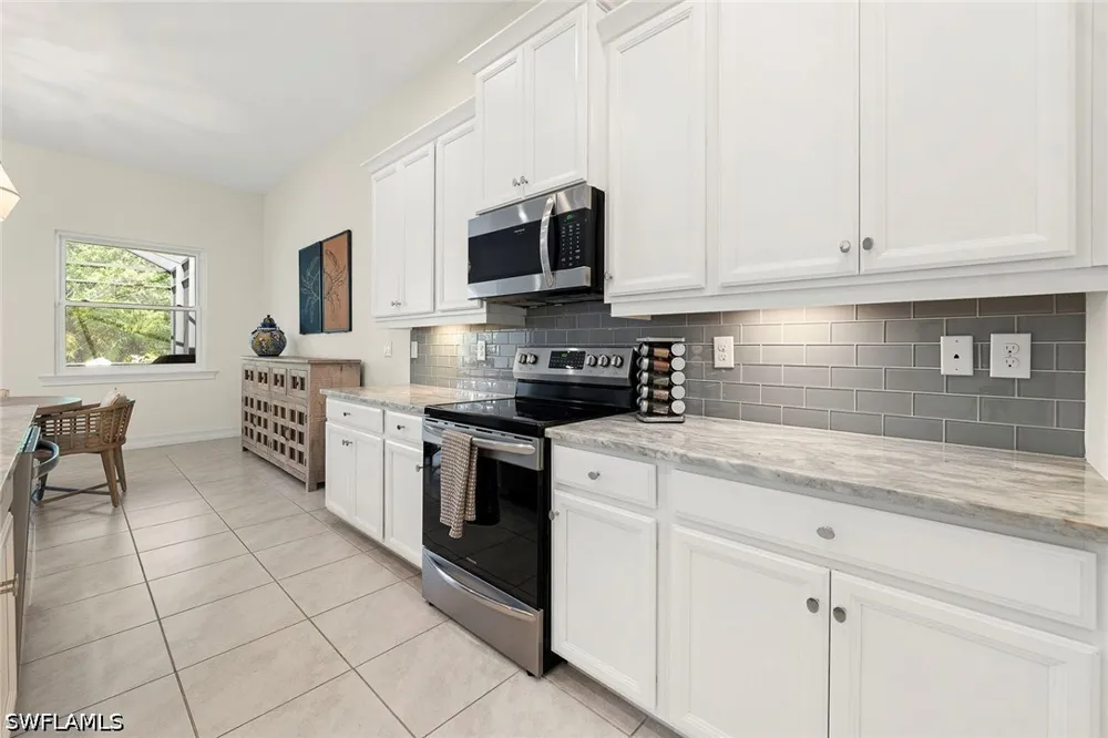 Stern Way Naples, FL 34114