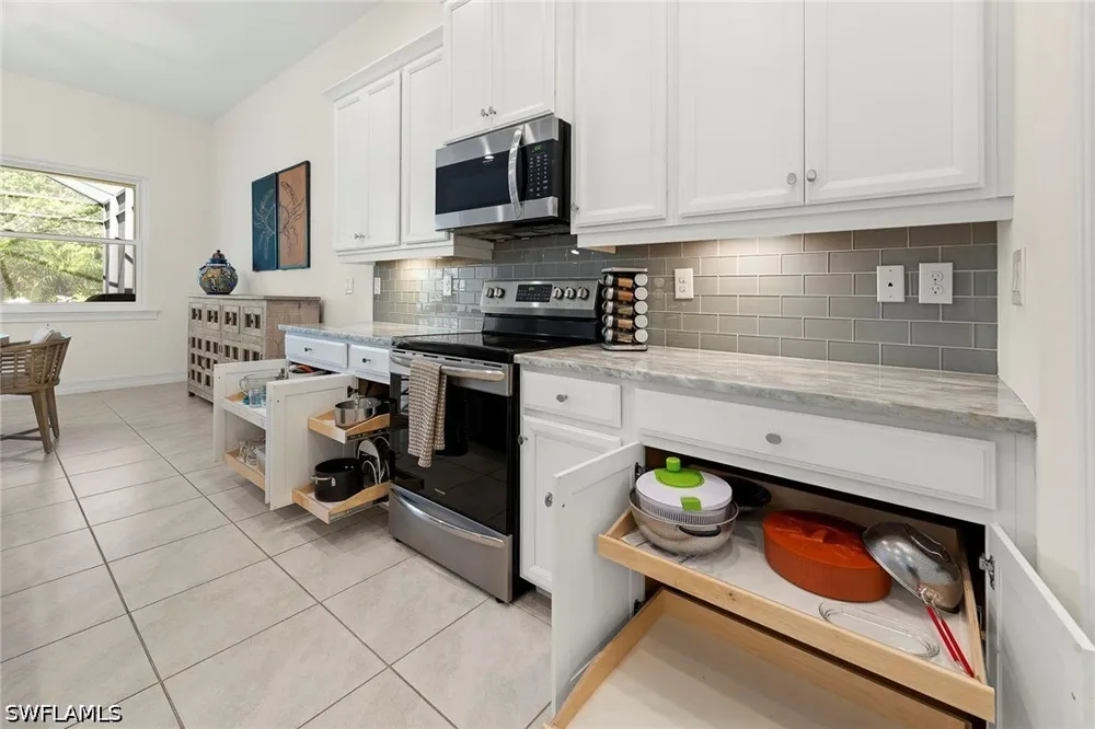 Stern Way Naples, FL 34114