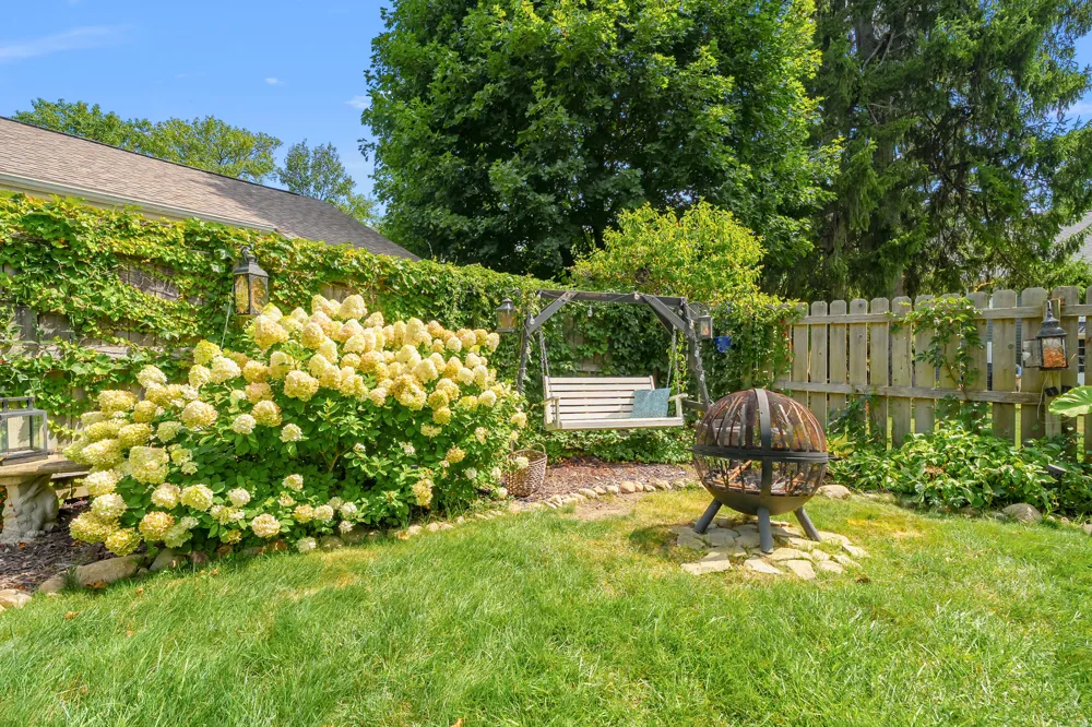 2411 Waite Avenue Kalamazoo, MI 49008