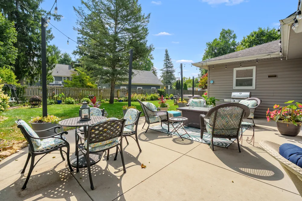 2411 Waite Avenue Kalamazoo, MI 49008