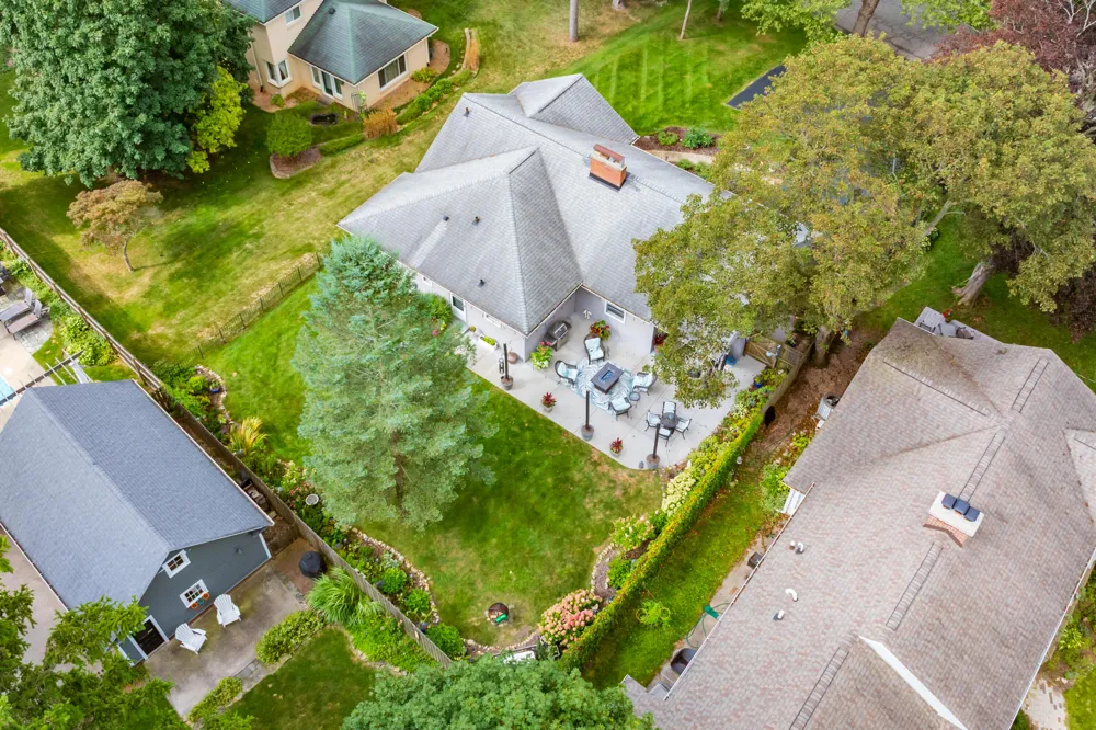 2411 Waite Avenue Kalamazoo, MI 49008