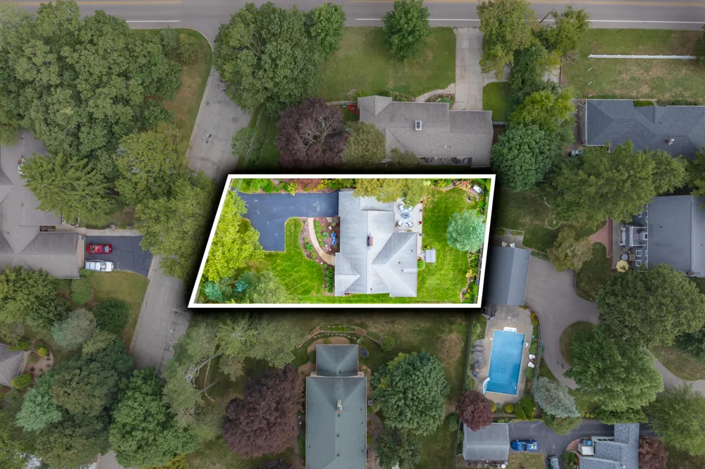 2411 Waite Avenue Kalamazoo, MI 49008