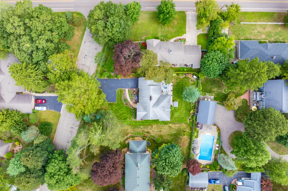2411 Waite Avenue Kalamazoo, MI 49008