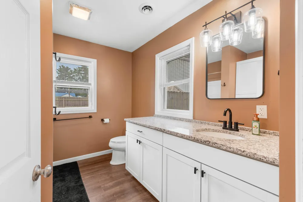 145 Falcon Road Jackson, MI 49202