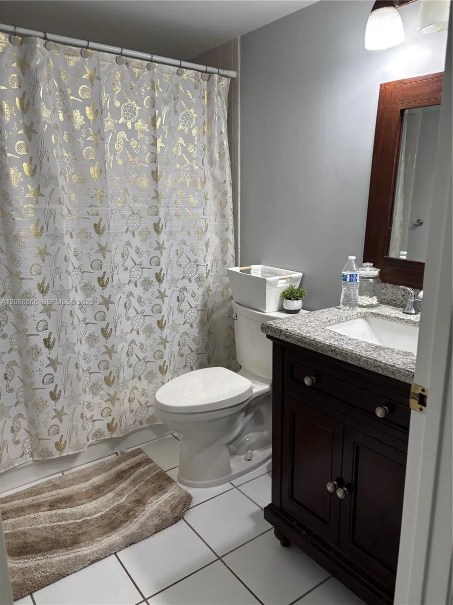 702 Sunny Pine Way #A1 Green Acres, FL 33415