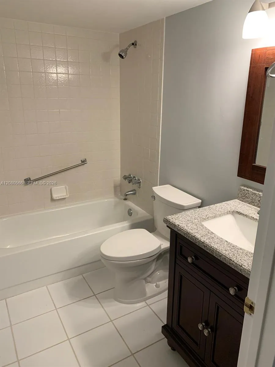 702 Sunny Pine Way #A1 Green Acres, FL 33415