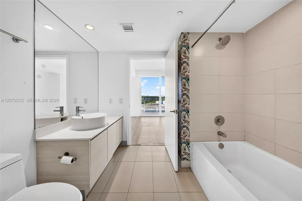 4250 Biscayne Blvd #805 Miami, FL 33137