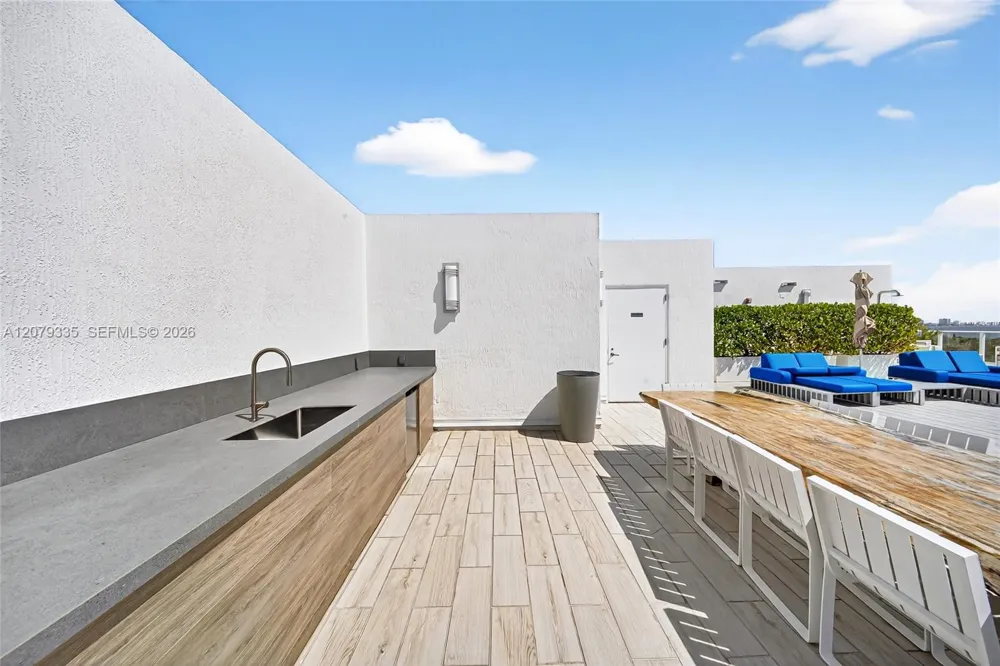 4250 Biscayne Blvd #805 Miami, FL 33137