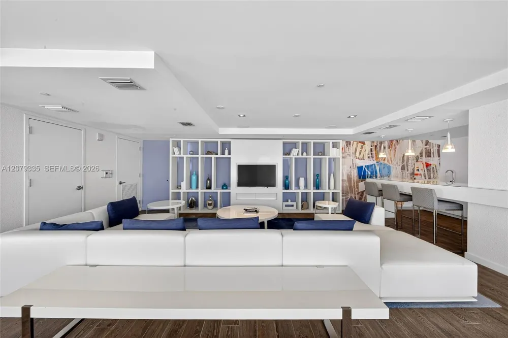 4250 Biscayne Blvd #805 Miami, FL 33137