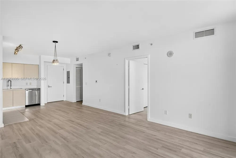 4250 Biscayne Blvd #805 Miami, FL 33137