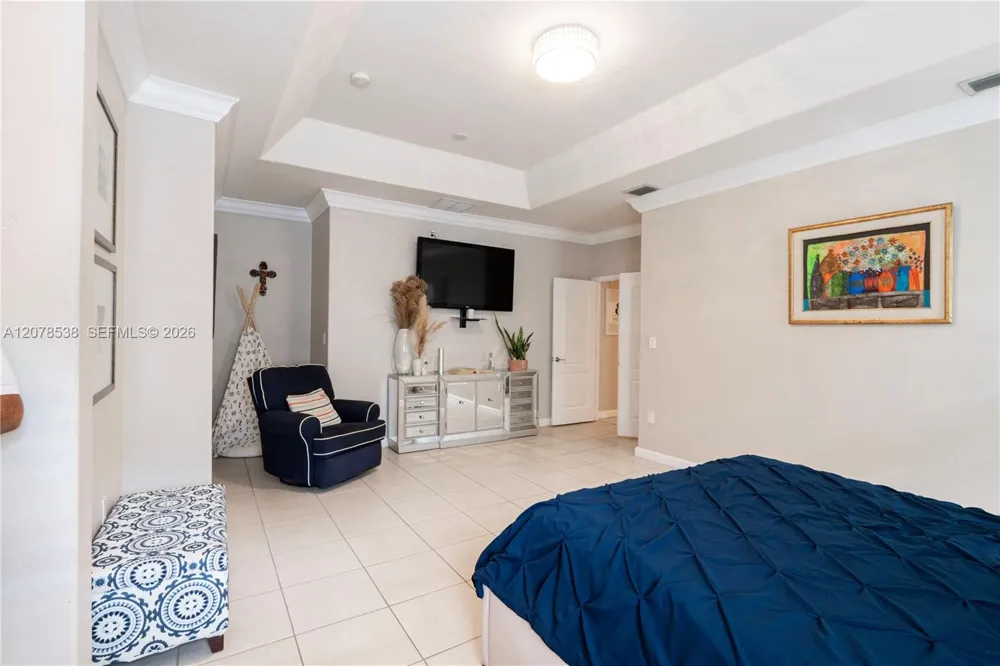 14918 SW 10th St Miami, FL 33194