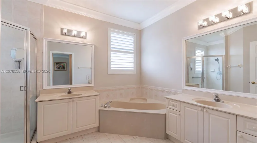 14918 SW 10th St Miami, FL 33194