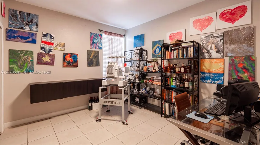 14918 SW 10th St Miami, FL 33194