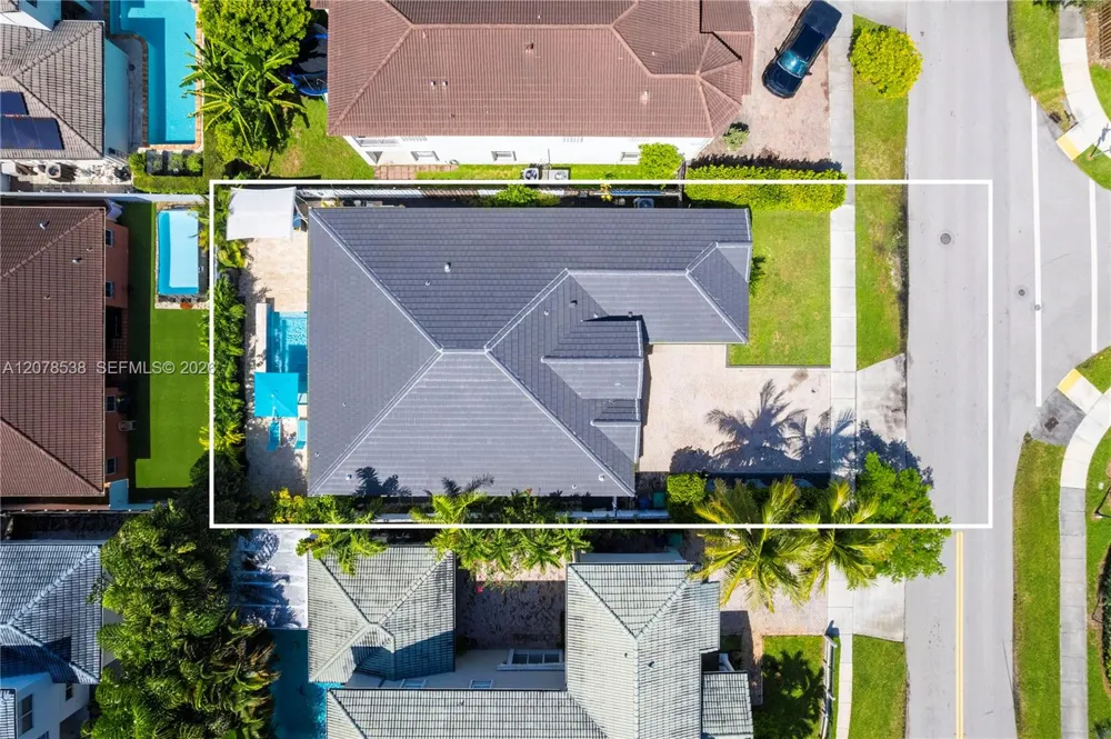 14918 SW 10th St Miami, FL 33194