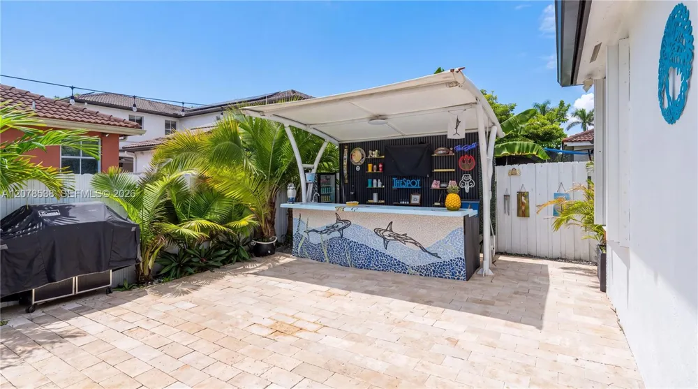 14918 SW 10th St Miami, FL 33194