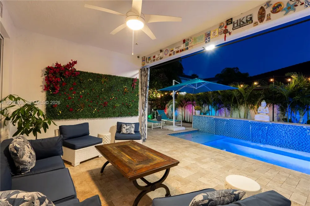 14918 SW 10th St Miami, FL 33194