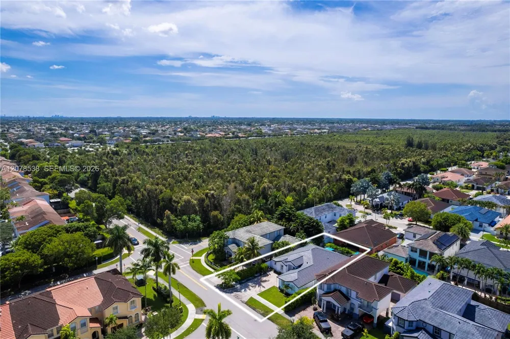 14918 SW 10th St Miami, FL 33194
