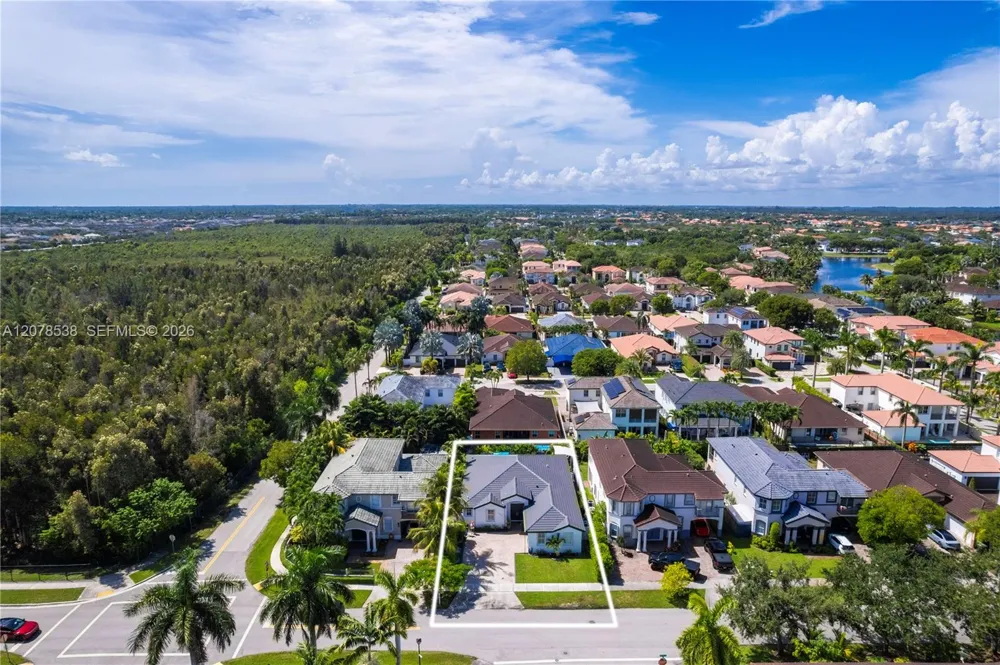 14918 SW 10th St Miami, FL 33194