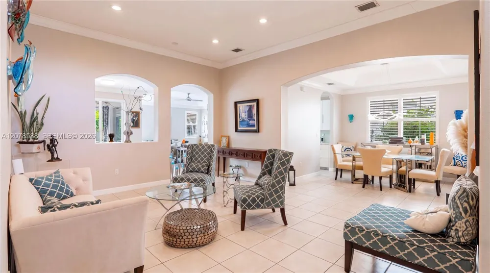 14918 SW 10th St Miami, FL 33194