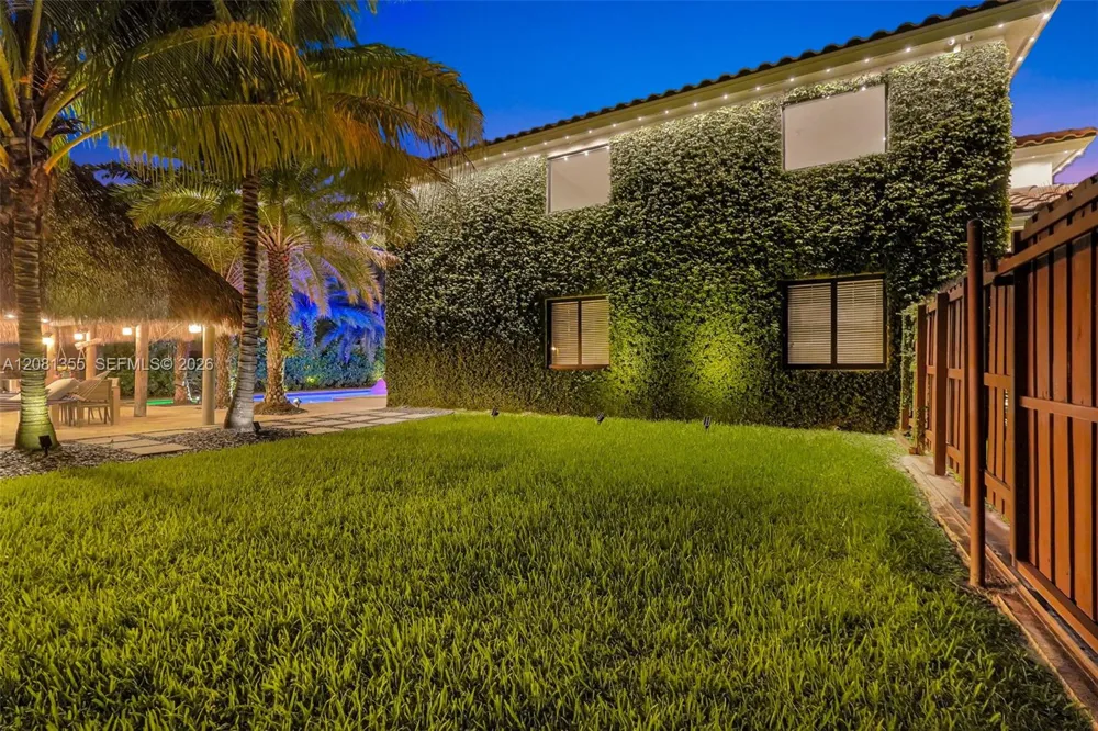 2150 NW 16th Pl Homestead, FL 33030