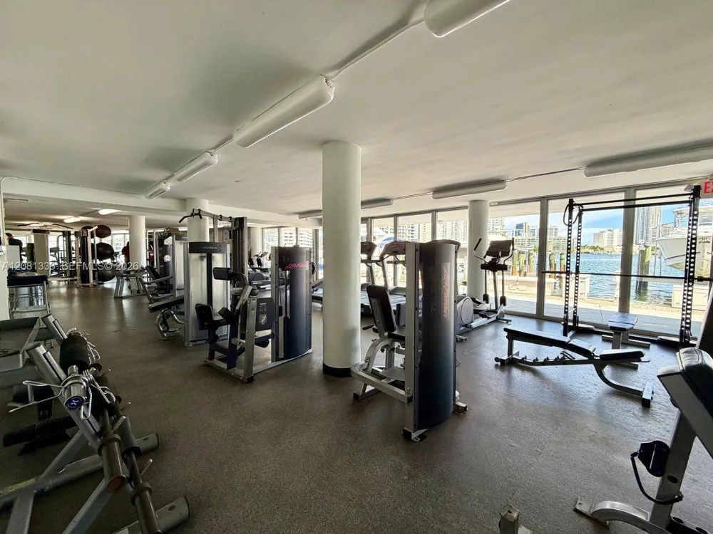 900 Bay Dr #615 Miami Beach, FL 33141