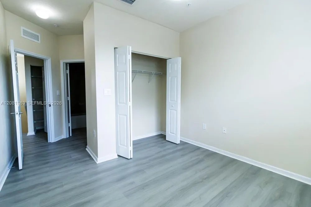 8800 NW 97th Ave #208 Doral, FL 33178