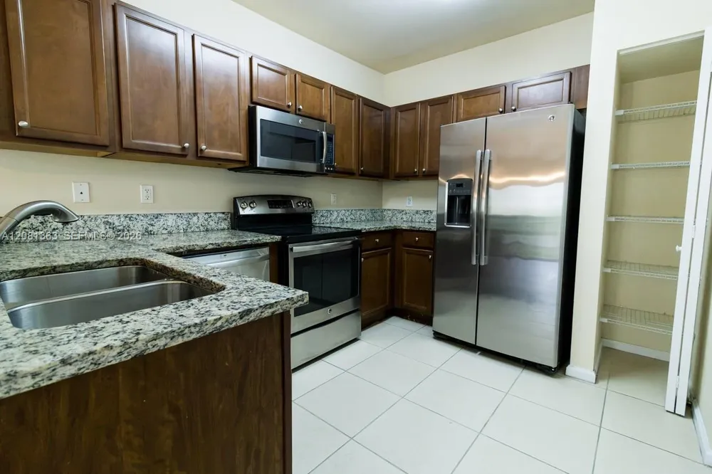 8800 NW 97th Ave #208 Doral, FL 33178