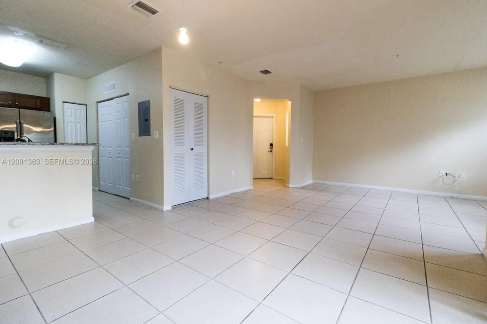 8800 NW 97th Ave #208 Doral, FL 33178
