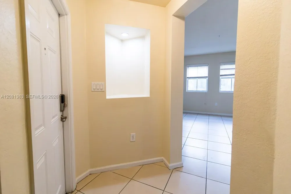 8800 NW 97th Ave #208 Doral, FL 33178