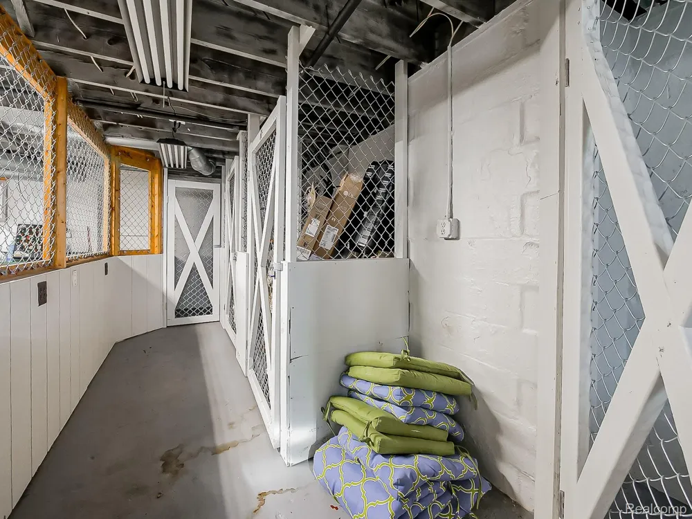 3160 Dixie Highway #A Waterford Charter Township, MI 48329