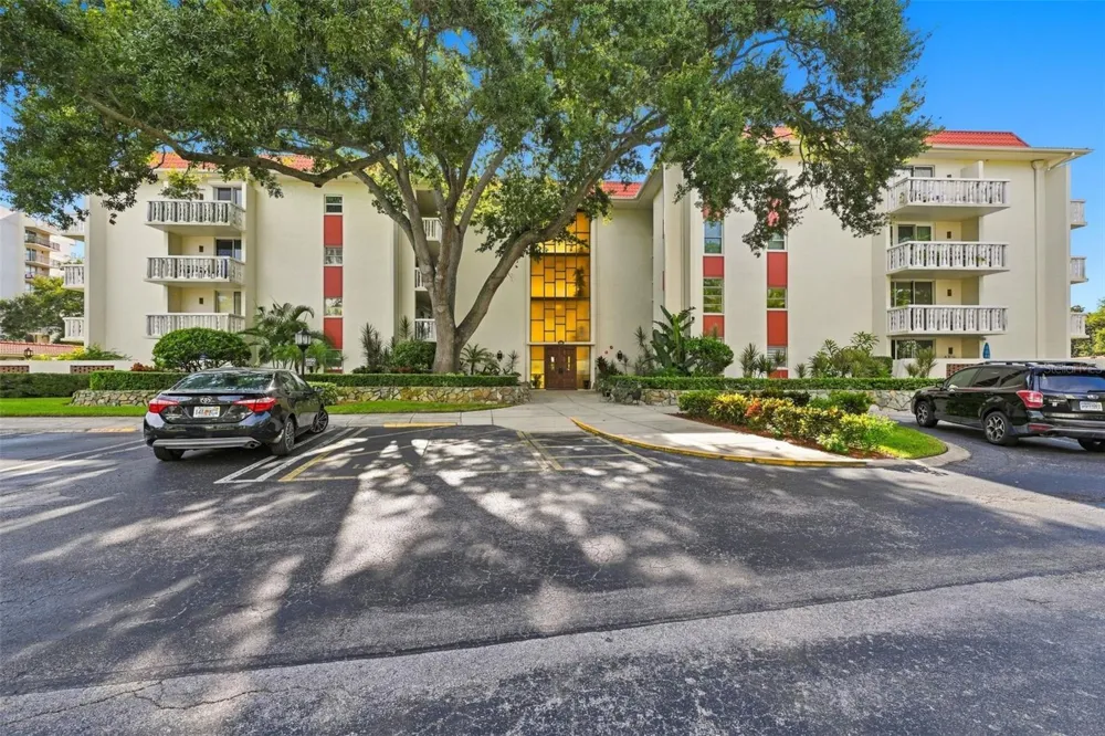 2650 PEARCE DRIVE #309 Clearwater, FL 33764