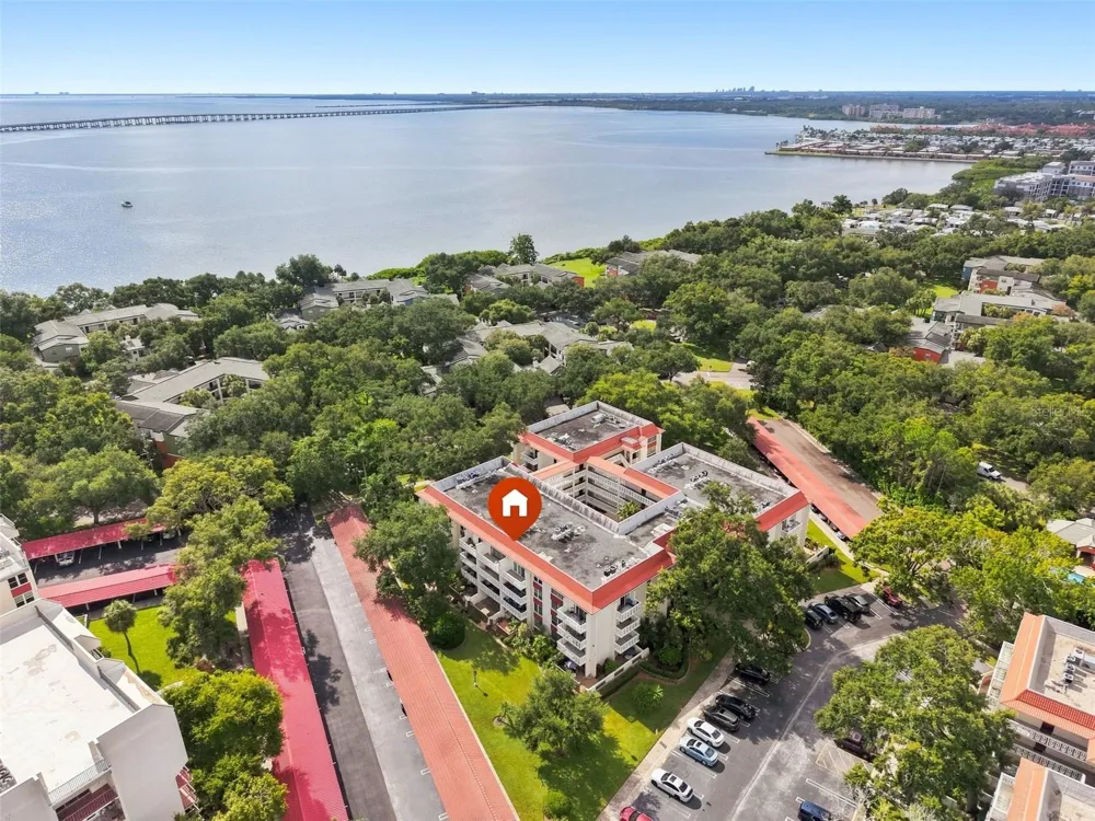 2650 PEARCE DRIVE #309 Clearwater, FL 33764