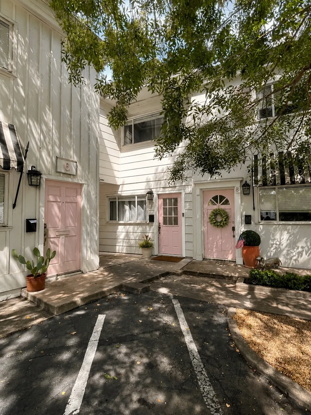 2401 Winsted Lane #6 Austin, TX 78703
