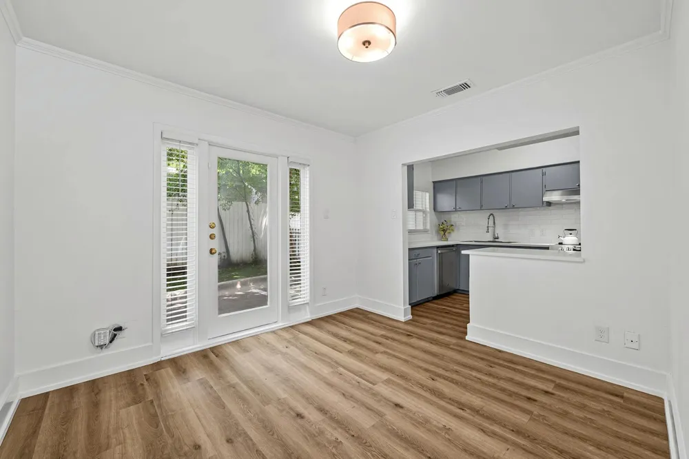 2401 Winsted Lane #6 Austin, TX 78703