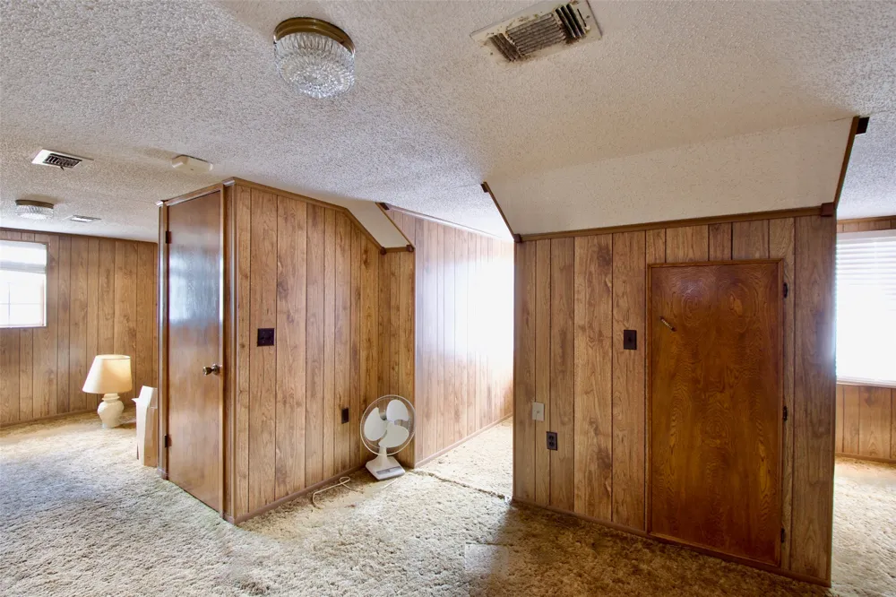 1202 Tyler Thornton, TX 76687