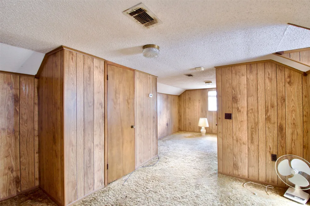 1202 Tyler Thornton, TX 76687