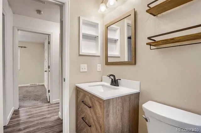 16670 E Tufts Avenue Aurora, CO 80015
