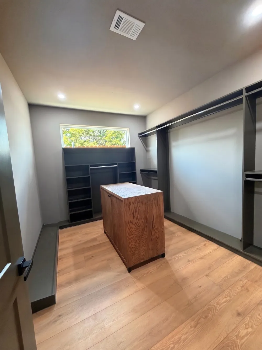 2316 Gooch Street Dallas, TX 75241