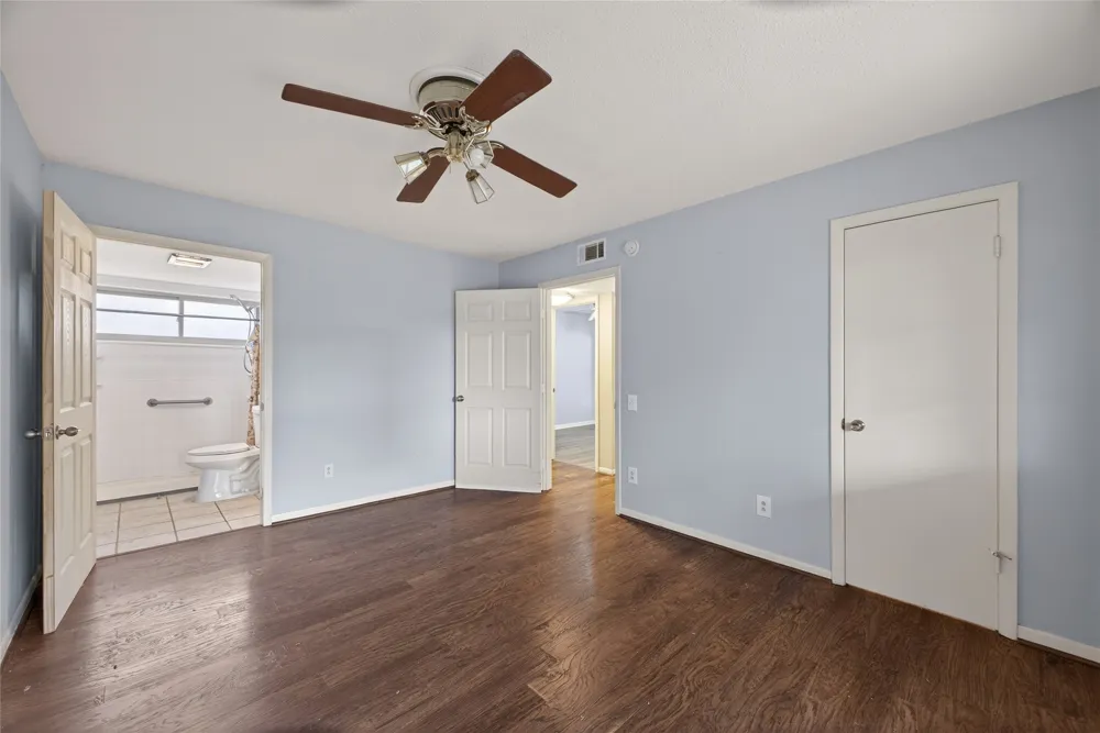 2801 Vancouver Street Irving, TX 75062