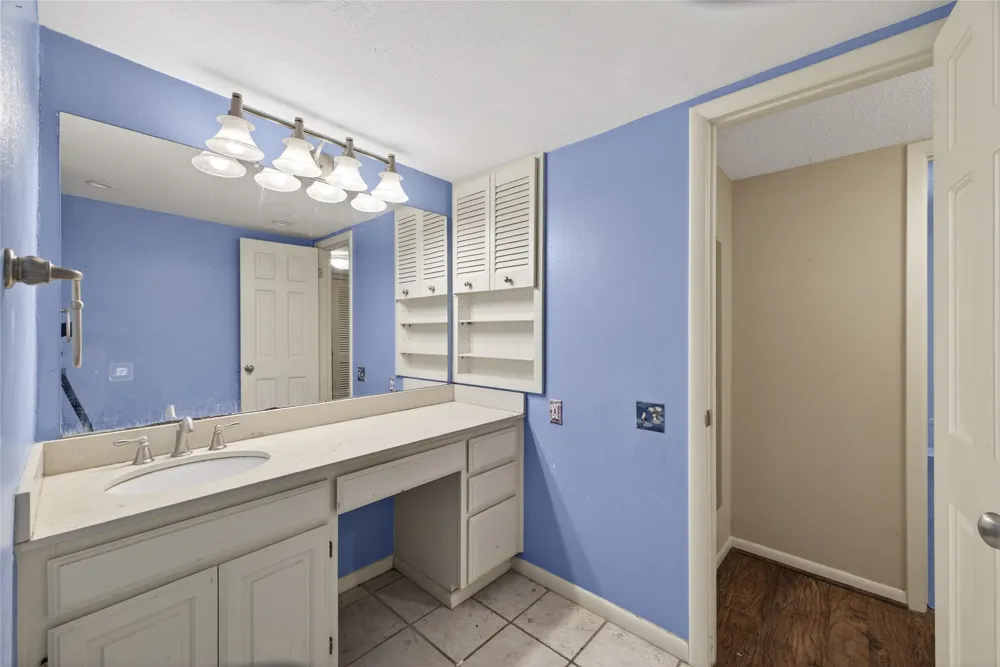2801 Vancouver Street Irving, TX 75062