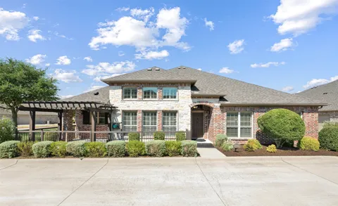 5682 Orchard Parkway