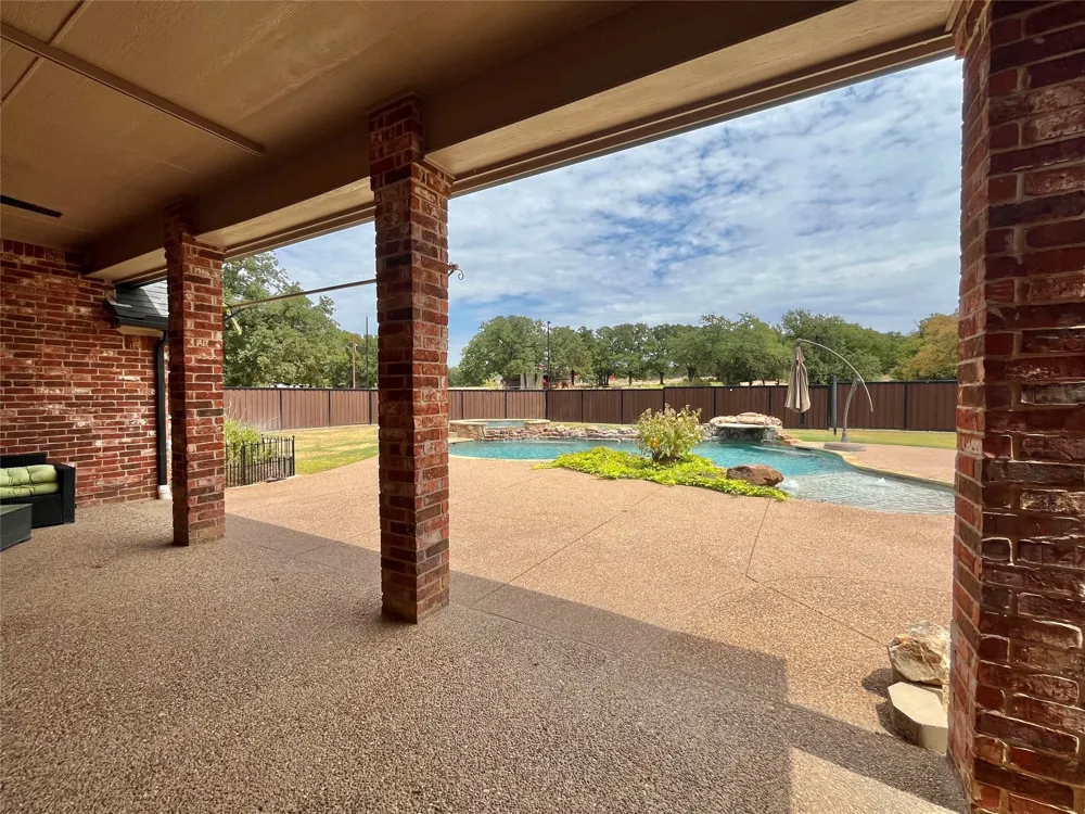245 Spring Creek Court Paradise, TX 76073
