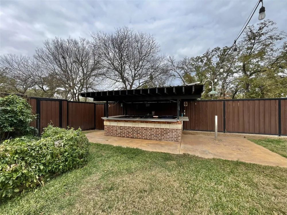 245 Spring Creek Court Paradise, TX 76073